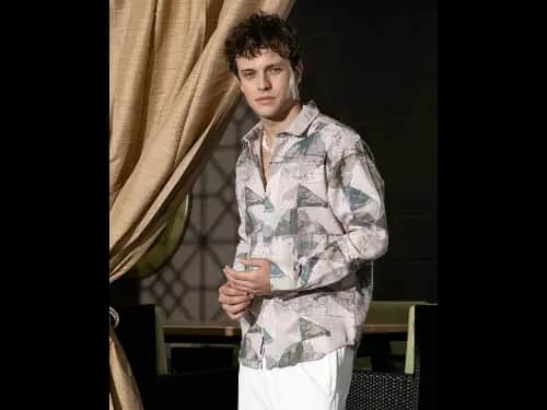 Men Graphic Regular Fit Shirt