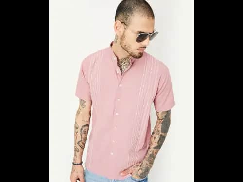 Men Embroidered Regular Fit Short Kurta