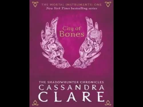 The Mortal Instruments 1 : City of Bones by Cassandra Clare
