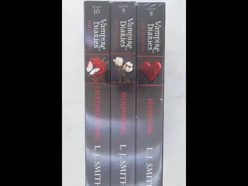 VAMPIRE DIARIES - 8 - 10 BOOK SET