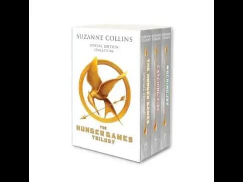The Hunger Games Trilogy Box Set : 3 Titles by Suzanne Collins