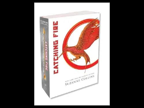 Catching Fire : The Second Book of the Hunger Games by Suzanne Collins