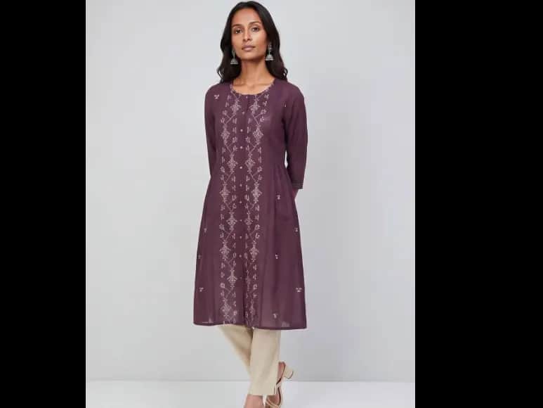 Women Ethnic Motifs Embroidered Thread Work Kurta