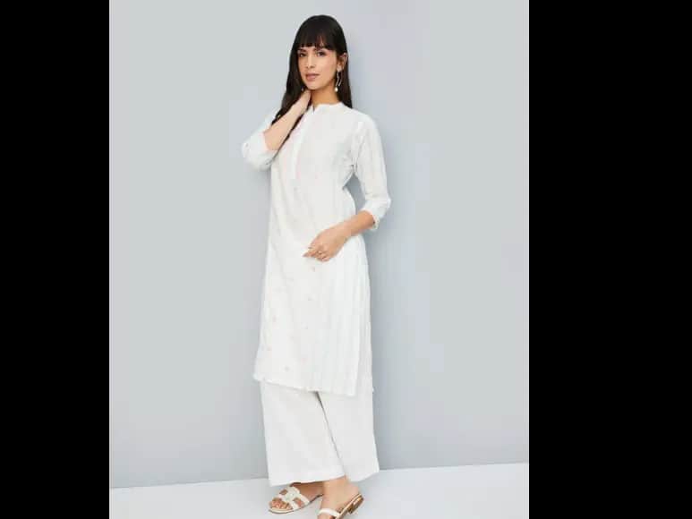 Striped Mandarin Collar Straight Kurta