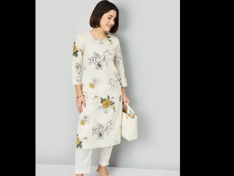 Women Floral Printed Round Neck Straight Kurta