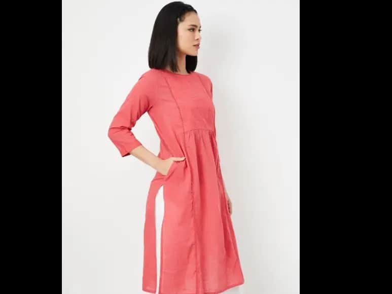 Pleated Floral Yoke Design Round Neck Cotton Straight Kurta