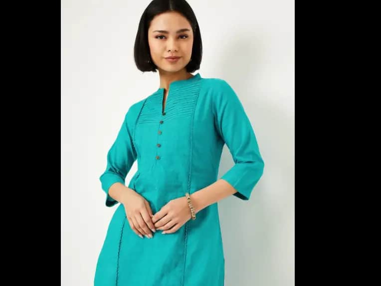 Pleated Mandarin Collar Pure Cotton Straight Kurta