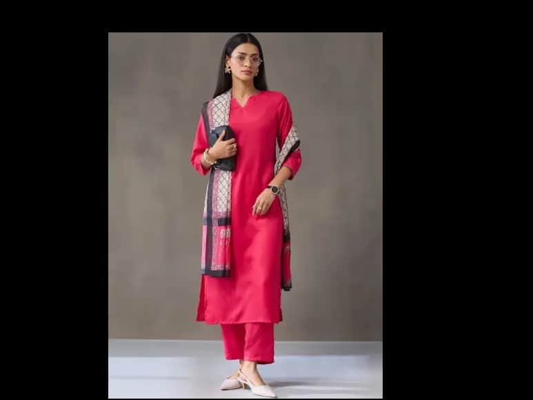 Women Floral Regular Kurta with Trousers & With Dupatta