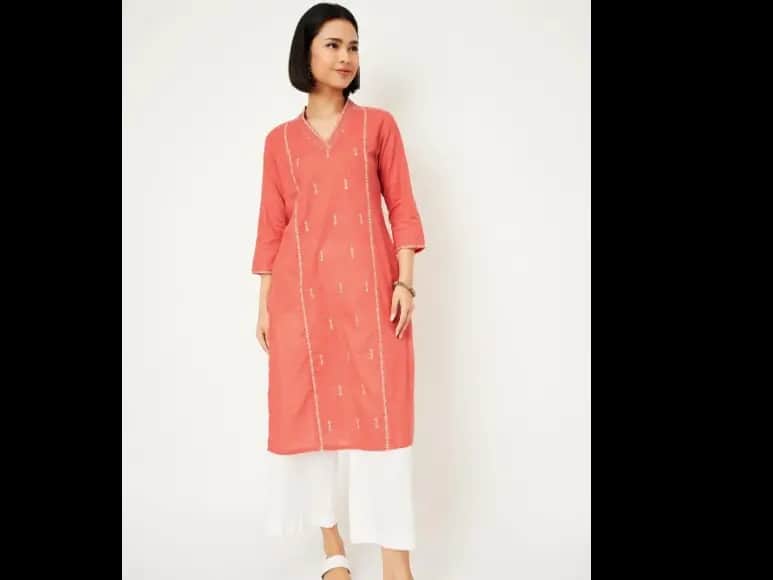 Geometric Embroidered V-Neck Straight Kurta