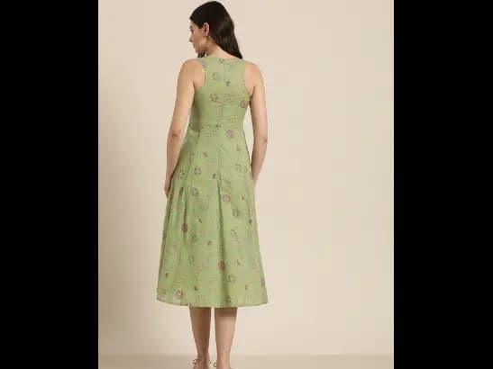 Women Green & Pink Printed Anarkali Kurta (2)