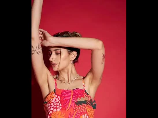 Red Floral Print Maxi Dress (3)