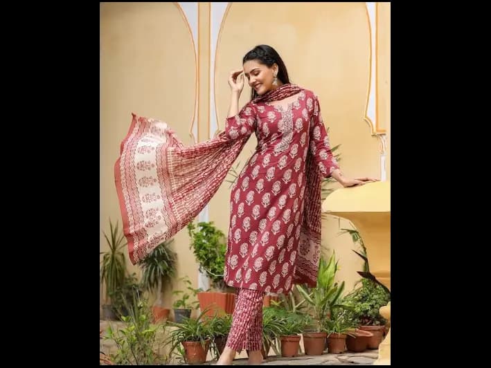 Maroon & White Printed Kurta with Trousers & Dupatta (2)