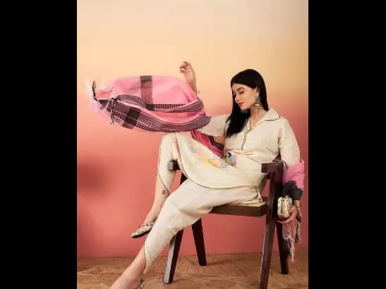 Off White Ethnic Motifs Self Design Thread Work Pure Cotton Pathani Kurta Sets (2)
