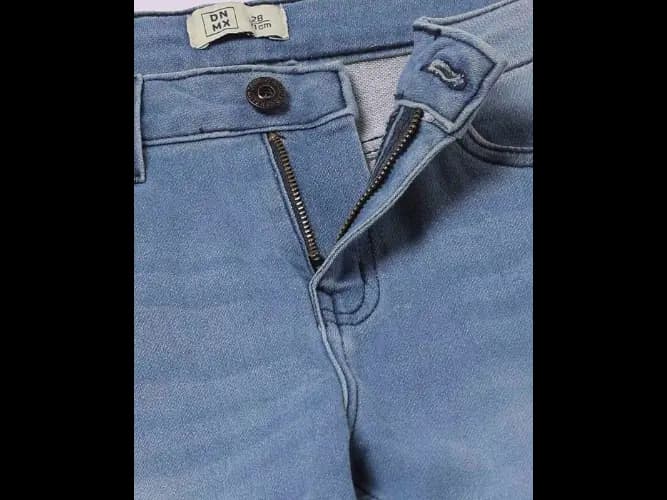 Lightly Washed Skinny Fit Jeans (2)