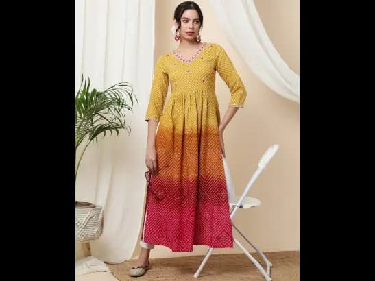 Women Bandhani Print Flared Kurta