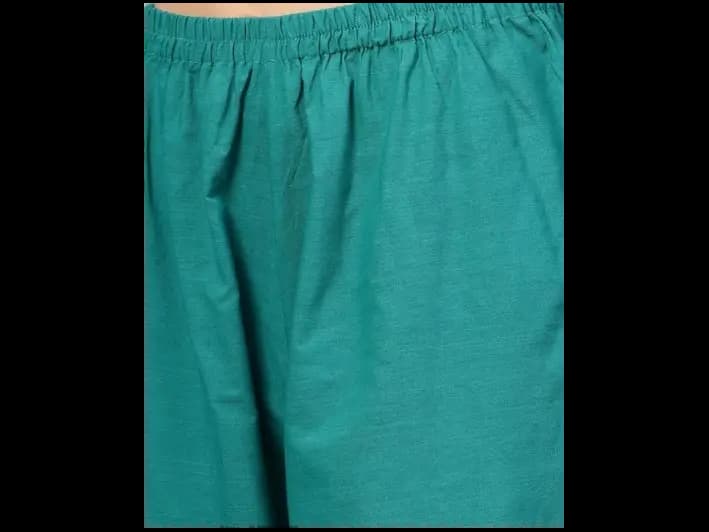Women Green Yoke Design Kurta with Palazzos (4)