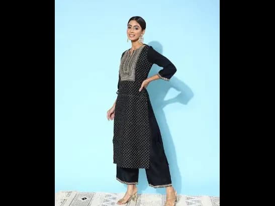 Black embroidered Kurta with Trousers with dupatta (2)