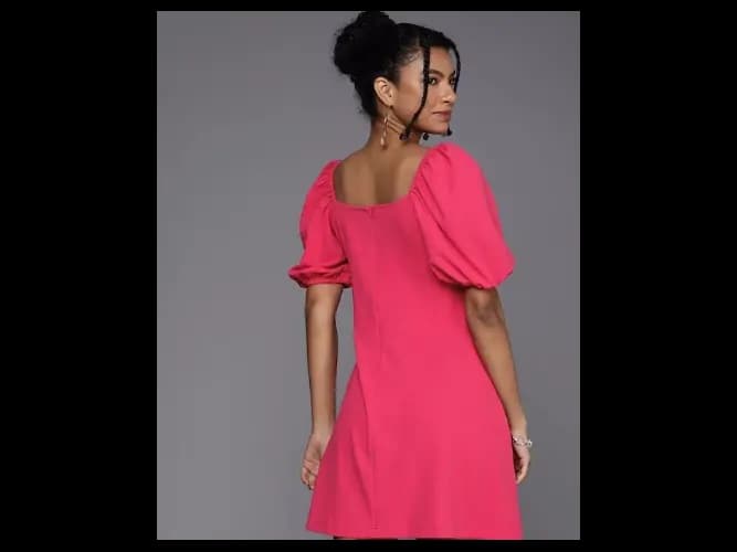 Pink Puff Sleeves Dress With Twisted Detail (3)