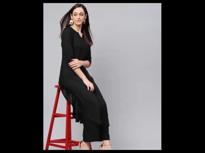 Women Black Solid Kurta with Palazzos