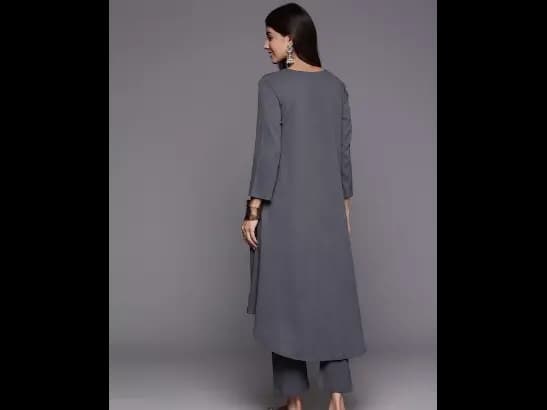 Empire Silk Crepe Kurta with Trousers (2)