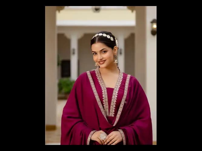 Floral Embroidered Panelled Kurta with Trousers & Dupatta