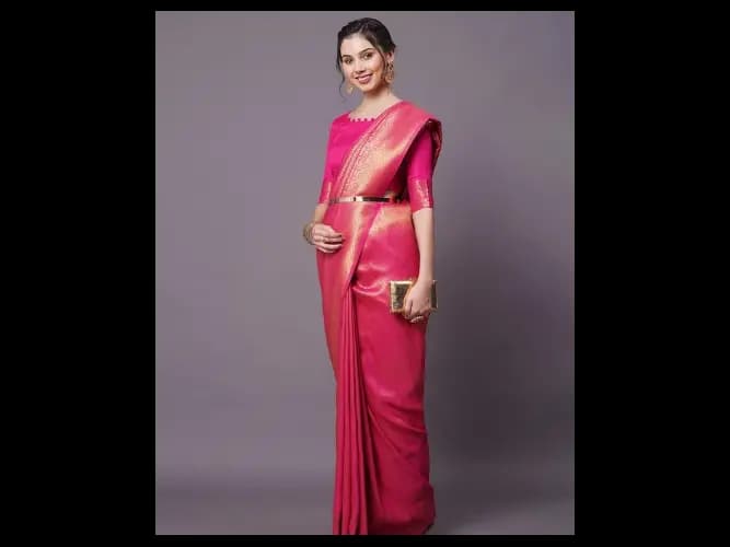 Women Pink Woven Design Silk Blend Saree (3)