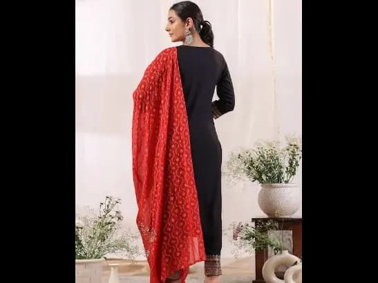 Ethnic Motifs Printed Regular Kurta With Trousers & Dupatta (3)