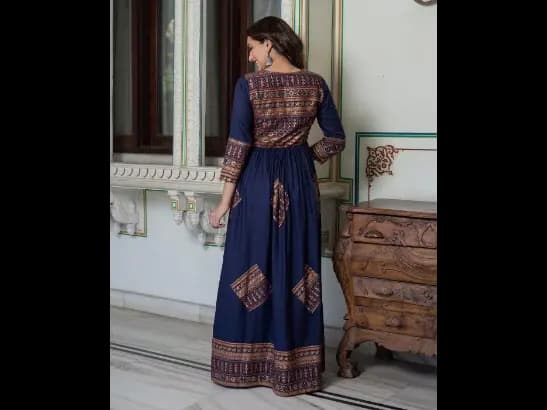 Women Printed Anarkali Kurta (2)