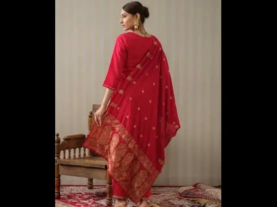 Ethnic Motifs Straight Kurta & Trousers With Dupatta (3)