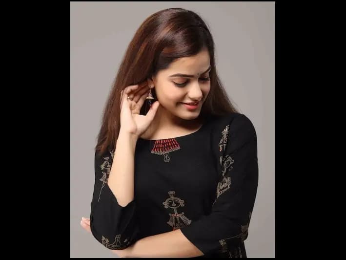 Black Ethnic Motifs Printed Kurta with Palazzos (3)