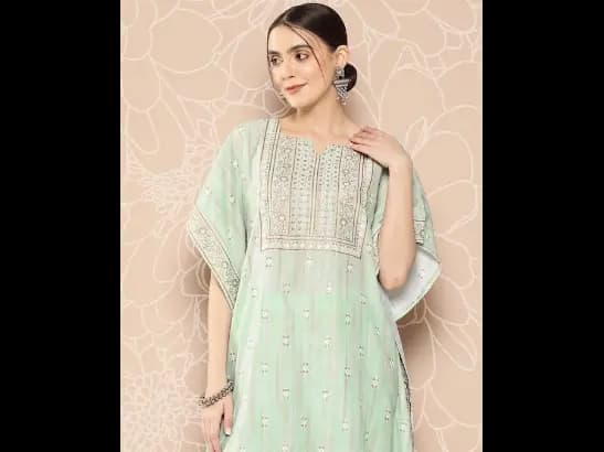 Ethnic Motifs Printed Regular Kurta with Trousers (3)