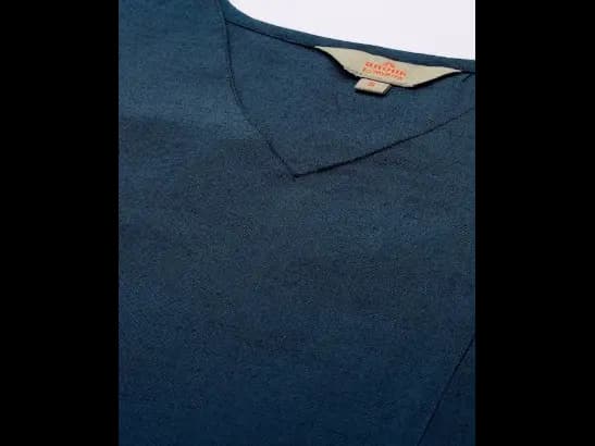 Panelled Kurta with Trousers (3)