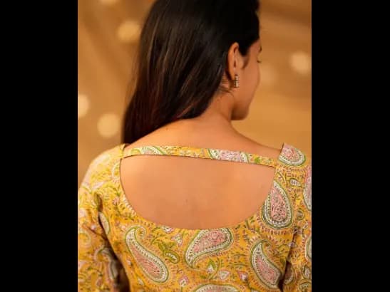 Indo Western Kurti with Elastic in Sleeve & Waist (2)