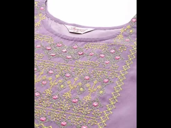 Embroidered Anarkali Kurta (4)