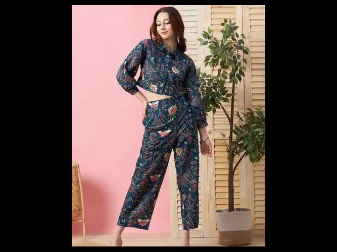Printed Crop Shirt With Trousers (4)