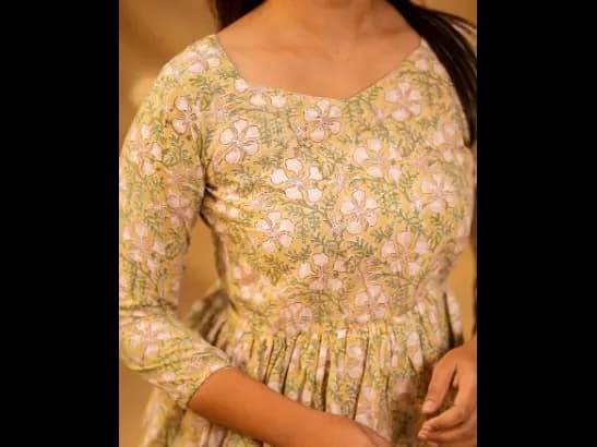 Indo Western Kurti with Elastic in Sleeve & Waist (2)