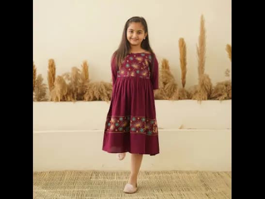 FLORAL EMBROIDERY ON WINE MOM AND DAUGHTER RAYON DRESSES (3)