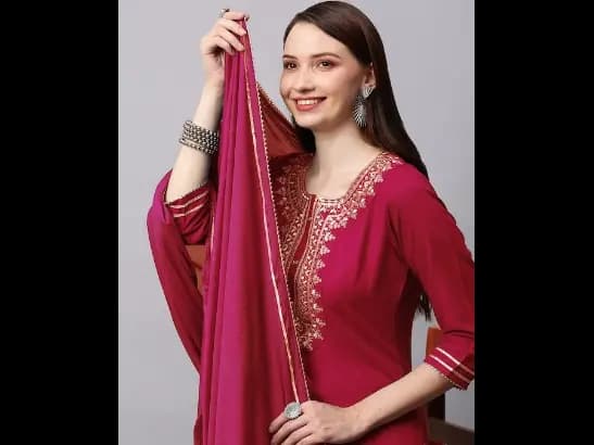 Ethnic Motifs Yoke Design Thread Work Detail Straight Kurta & Trouser With Dupatta (2)