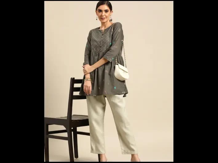 Grey & Pink Pure Cotton Floral Printed Kurta (2)