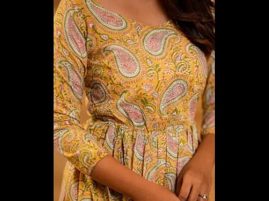 Indo Western Kurti with Elastic in Sleeve & Waist (3)