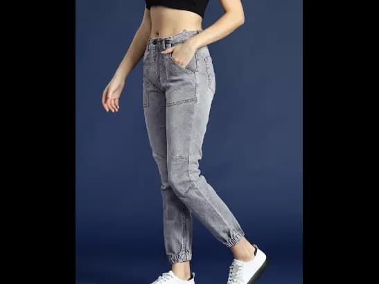 Women High-Rise Mom Fit Light Fade Stretchable Jeans (2)