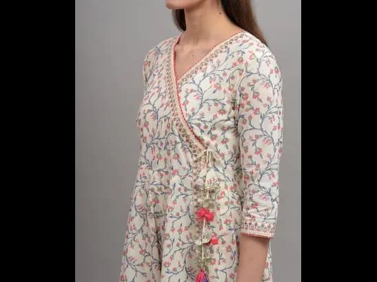White Ethnic Motifs Printed Anarkali Kurta (3)