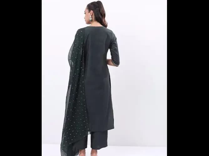 Floral Embroidered Thread Work Kurta with Palazzos & With Dupatta (3)