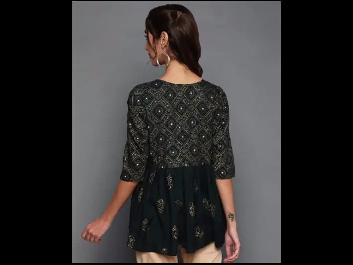 Floral Print Round-Neck A-Line Tunics (4)
