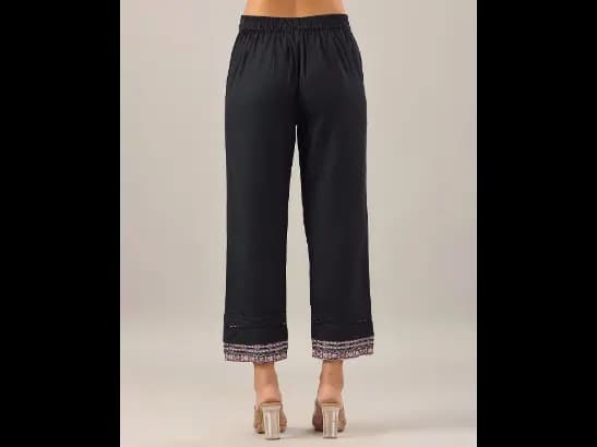 Straight Pants with Side Pockets (3)