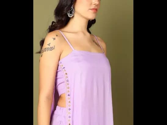 Striped Shoulder Straps High Slit Straight Kurta With Palazzos (3)