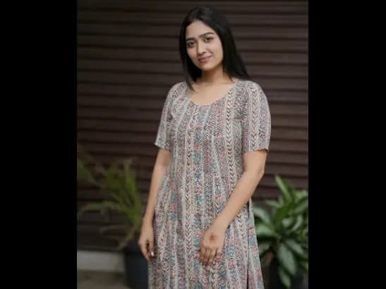Aline Kurti With Front Slit (2)