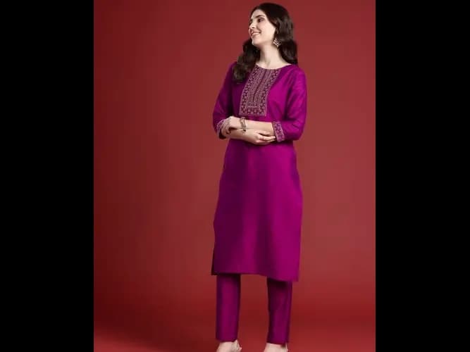 Ethnic Motifs Embroidered Regular Kurta with Trousers & With Dupatta