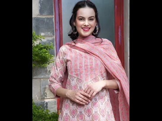 Ethnic Motifs Printed Gotta Patti Pure Cotton Kurta & Trouser With Dupatta (2)
