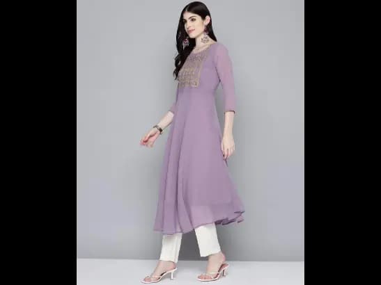 Embroidered Anarkali Kurta (2)